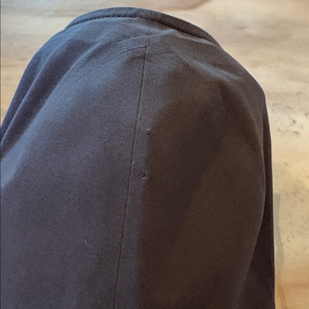 Lululemon Black Athletic Cap - Picture 4 of 5